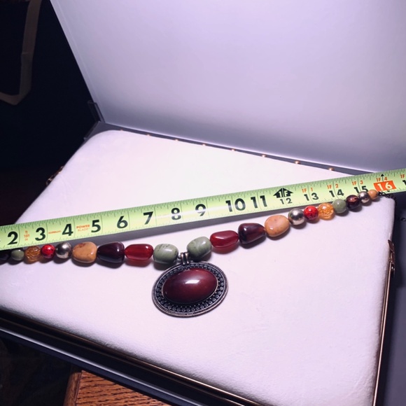Statement Chunky burgundy red pendant multicolored stone costume boho necklace - Picture 10 of 16